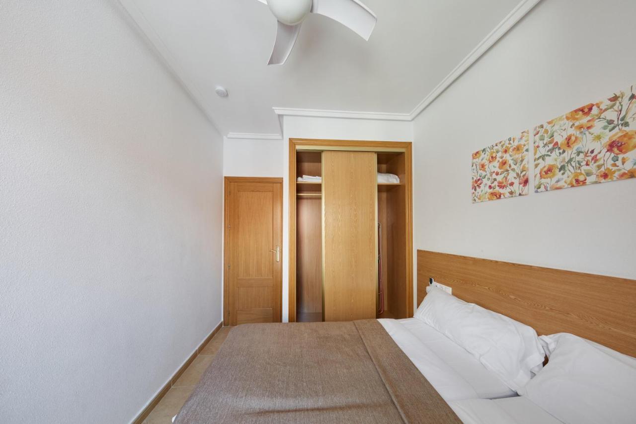 Apartamentos Wayteko Alicante Exteriör bild