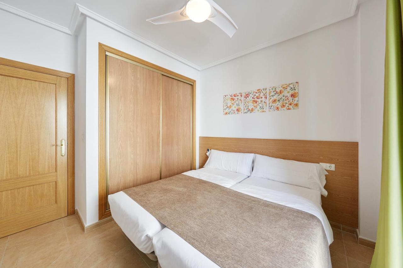Apartamentos Wayteko Alicante Exteriör bild